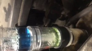 Проверка наличия выхлопных газов в системе охлаждения двигателя автомобиля.