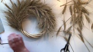 DIY/ осенний декор/ венок из колосьев ржи