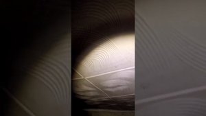 Антикварная мебель в заброшенном доме. В этом доме давно не было людей висят иконы -Заброшенный мир