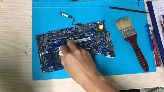 Tự vệ sinh laptop của mình - samsung inspiron 7537 смотреть онлайн