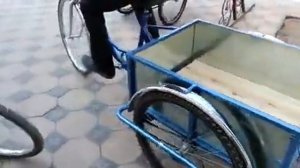 Трехколесный грузовой велосипед