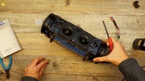 JBL EXTREME ВЫКЛЮЧАЕТСЯ И РАБОТАЕТ ТОЛЬКО НА ЗАРЯДКЕ, ЧТО ДЕЛАТЬ? ЗАМЕНА АККУМУЛЯТОРА