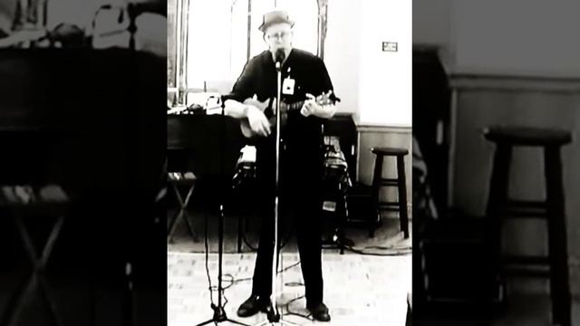 River of No Return - Marilyn Monroe cover - ukulele смотреть онлайн