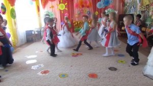 "Незабудковый вальс"  на выпускном