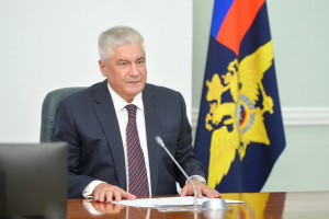 Владимир Колокольцев поздравил участковых со 100-летием со дня образования службы