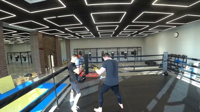 Работа в паре(бокс) смотреть онлайн