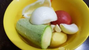 Суп с яйцом и кабачками