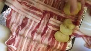 Картофель с сыром запеченный в беконе (картофельный мильфей в беконе)