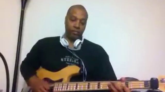 SX Jazz Bass w/Fender Noiseless pickups смотреть онлайн