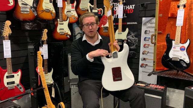 Fender American Ultra Stratocaster Arctic Pearl Review - Rimmers Music смотреть онлайн