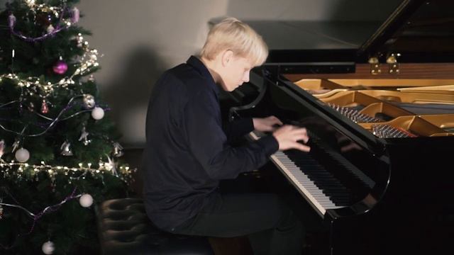 Александр Малофеев поздравляет с Новым Годом смотреть онлайн