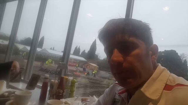 Planting Photinia Hedging Plants Johnyboy Daily Dairy Vlog 25 смотреть онлайн