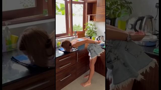 Как сделать так,чтобы после тряпки не воняли руки? смотреть онлайн