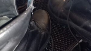 Мои ботинки Бутекс Пилот после двух осенне-весенних сезонов и начала второй зимы. 3 декабря 2023 г.