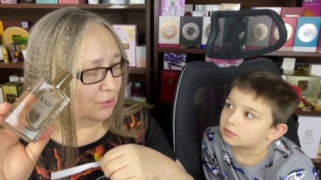 Устами младенца глаголет истина? Внук оценивает мои ароматы! смотреть онлайн