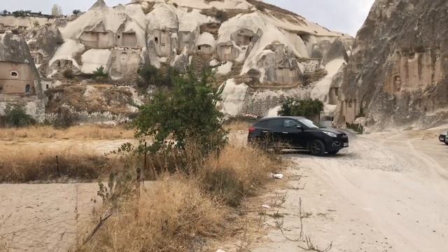 В Каппадокии. Завтрак в отеле, ресторан в Гереме. Древний раннехристианский город в Гереме. Турция.