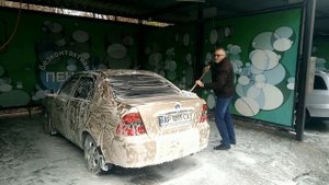 Как помыть самому машину на мойке, дёшево и быстро.