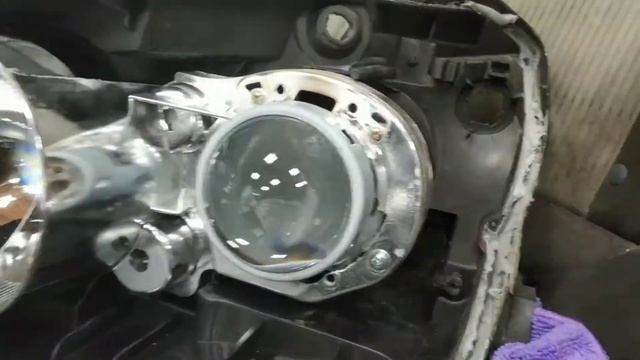 Rav4 - Замена линз, полировка стекол фар смотреть онлайн