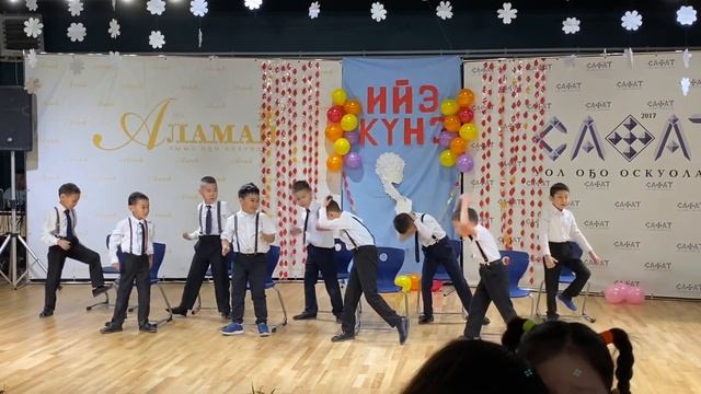 Современный танец мальчиков 1 класс