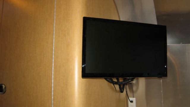 2015 Airstream Sport 16 Bambi Small Camping Light Weight Trailer Prius смотреть онлайн