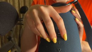 АСМР для мурашек, расслабления и сна / Приятные покалывающие звуки текстурной портативной колонки