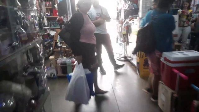 Парагвайский рынок контрабанды в Посадасе смотреть онлайн