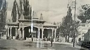 Старые фотографии в музее.