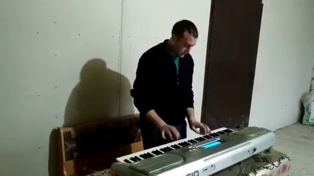 цыганские песни ..цыган играет ваня гарнага смотреть онлайн