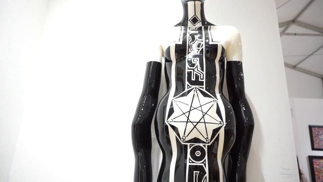 Artist PorkChop And Parlor Gallery at SCOPE | Miami Art Week смотреть онлайн