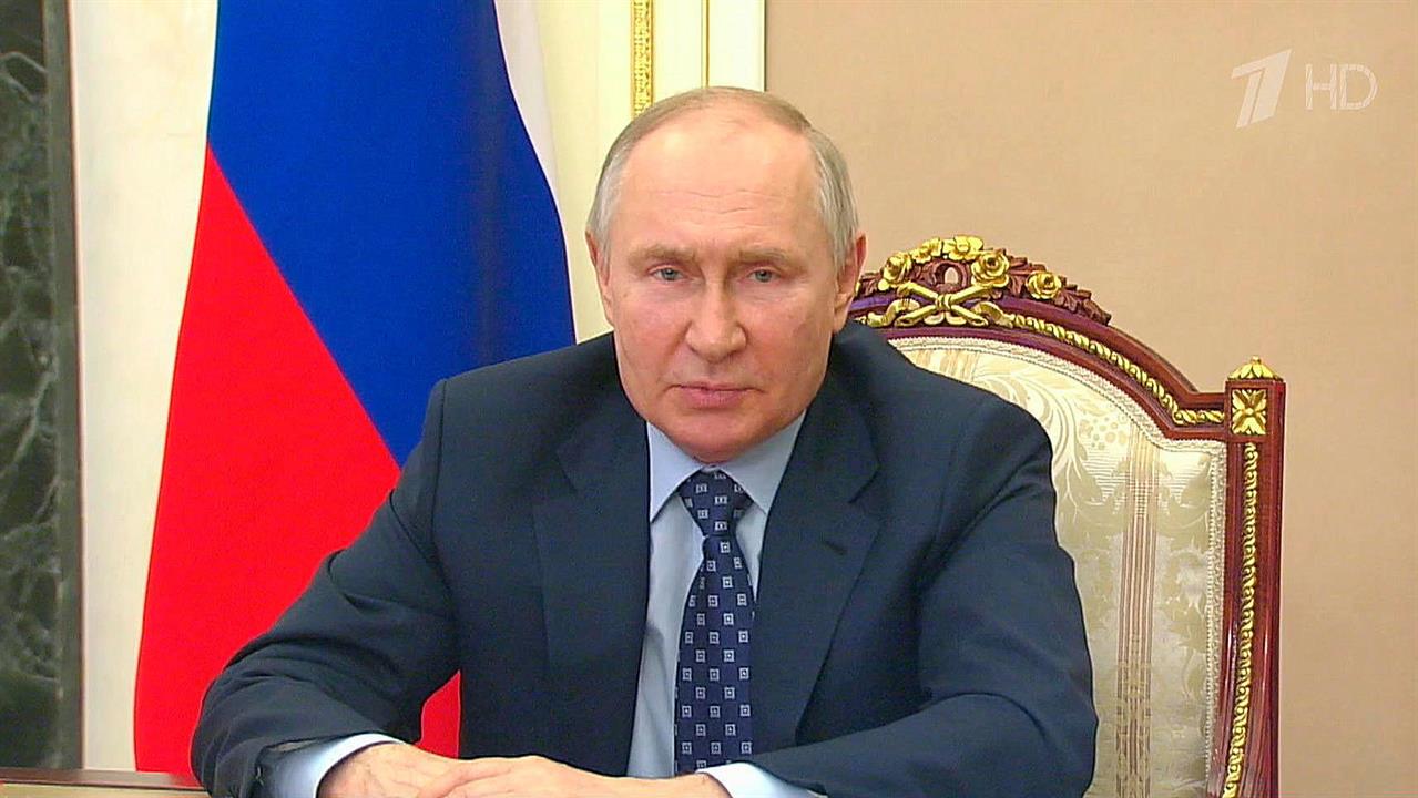 Вопросы межнациональных отношений в России президент обсудил с постоянными участниками Совбеза