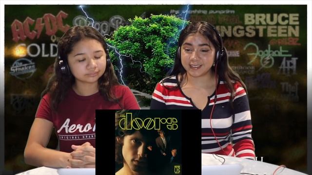 Two Girls React to Light My Fire (2017 Remaster) смотреть онлайн