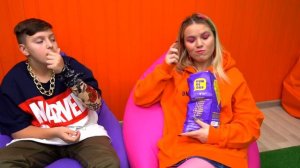 Моя девушка - кукла из игры в кальмара || Смешные ситуации с куклой из игры в кальмара в школе