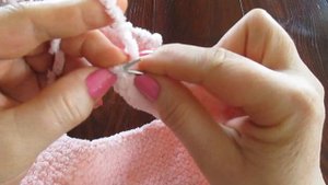 плюшевая кофта с капюшоном вязаная спицами