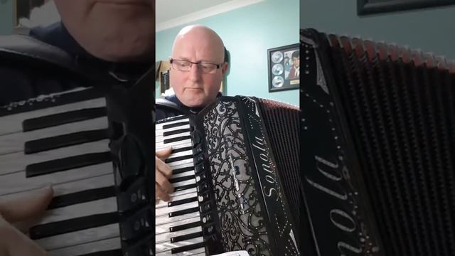 George Burns - Dans Ma Verdine смотреть онлайн