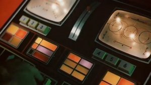 неожиданный фильм из прошлого, гостья из будущего, гостья из прошлого)) вас удивит!