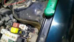 Мазда Кронос не заводится. Не работает бензонасос