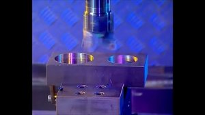 Черновая расточка  с применением системы D04