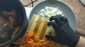 Простая и Супер вкусная картошка. Тушёная картошка с рёбрышками. Готовлю, хоть каждый день.