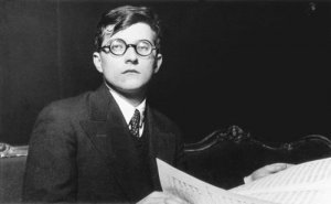 Дмитрий Шостакович (1906-1975) Прелюдия и фуга a-moll №2
