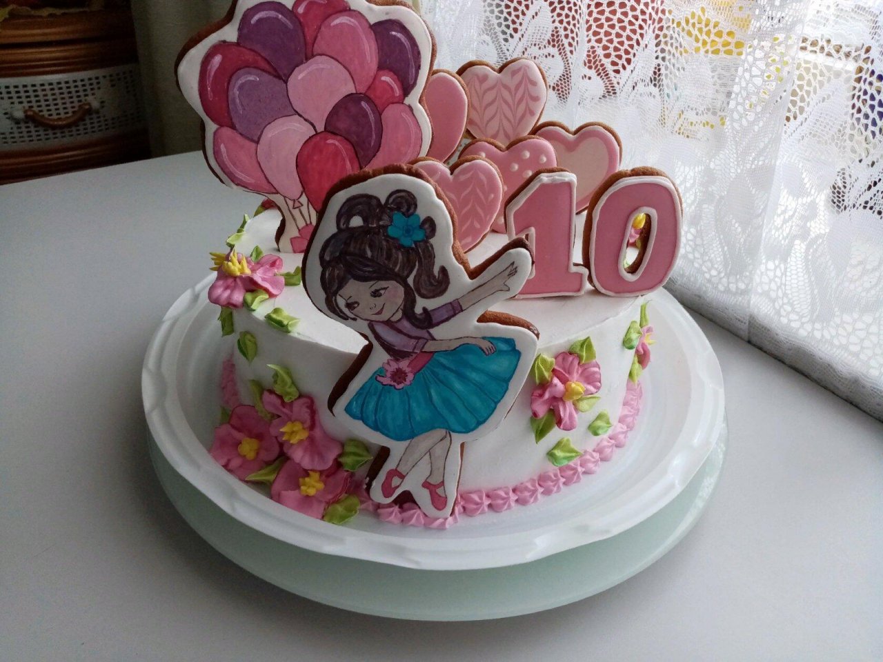 Торт для девочки на 10 лет. Торт на день рождения..