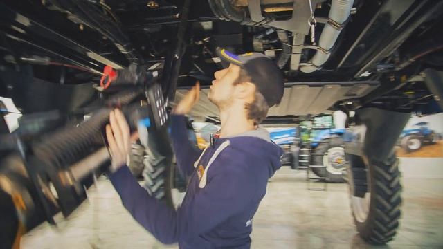 NewHolland SP380f смотреть онлайн