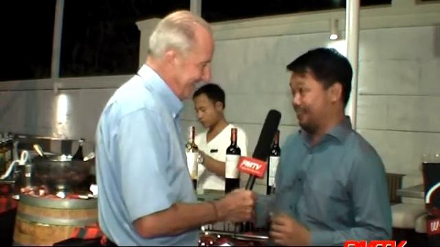 Pullman offers Australian and Chilean wines for tasting смотреть онлайн