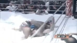 Жесткий прогиб, над федором емельяненко!!