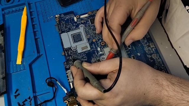 поиск короткого замыкания по 19в линии платы ноутбука смотреть онлайн