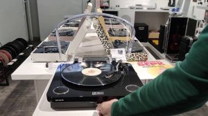 Aiwa vinyl player GBTUR -120WD