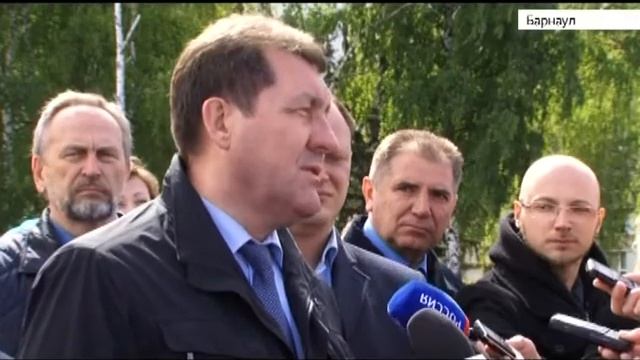 Ремонт дорог Павловского тракта и проспекта Строителей завершат 1 августа смотреть онлайн