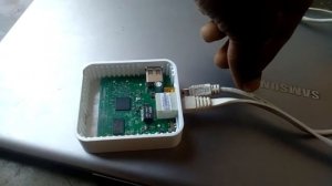 Tp link tl mr3020 Wifi router inside