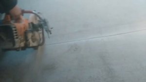 как и чем разрезать бетонный пол или стену