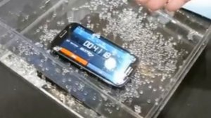 Samsung Galaxy S6 Active не боиться воды, и выдержит погружения вводу на 1,5 метра