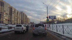 Южно-Сахалинск.Сбили девочку на переходе